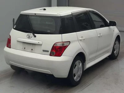 Toyota IST