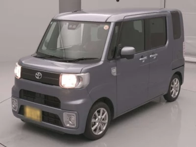 Toyota PIXIS MEGA