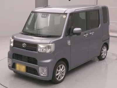 Toyota Pixis Mega