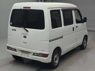 Toyota Pixis Van