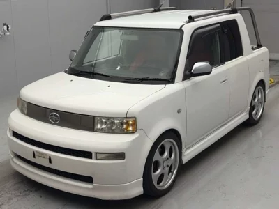 Toyota bB