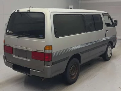 Toyota HiAce Van