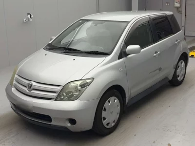 Toyota IST