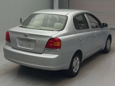 Toyota Platz