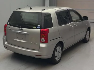 Toyota Raum