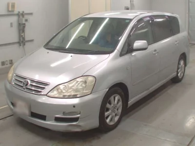 Toyota Ipsum