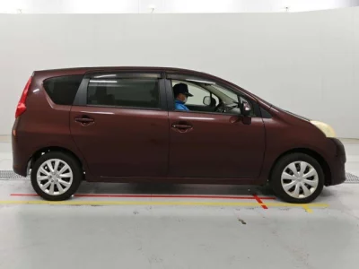 Toyota Passo Sette