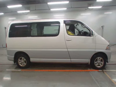 Toyota HIACE REGIUS