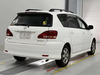 Toyota Ipsum