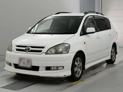 Toyota Ipsum