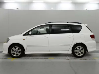 Toyota Ipsum