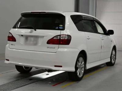 Toyota Ipsum