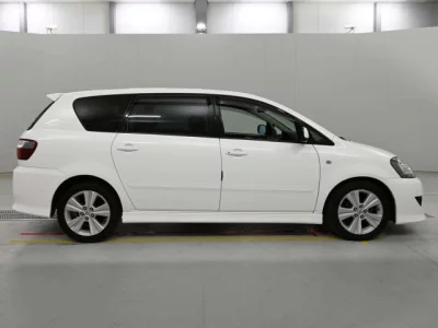 Toyota Ipsum