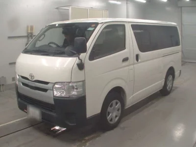 Toyota HiAce Van