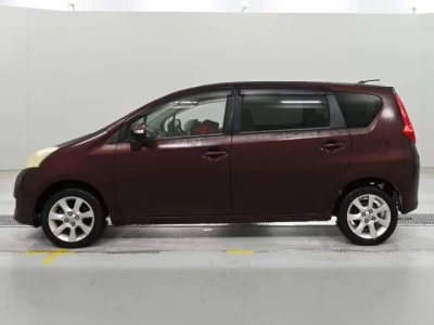Toyota Passo Sette