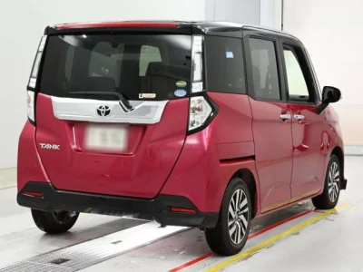 Toyota TANK