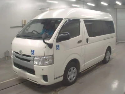 Toyota HiAce Van