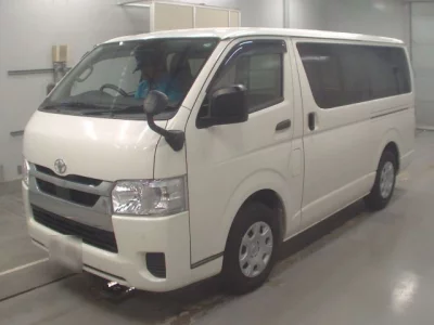 Toyota HiAce Van