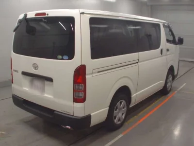 Toyota HiAce Van