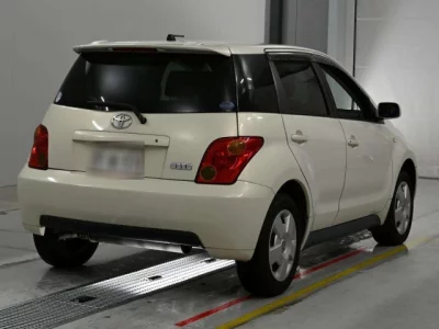 Toyota Ist