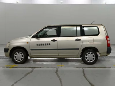 Toyota SUCCEED