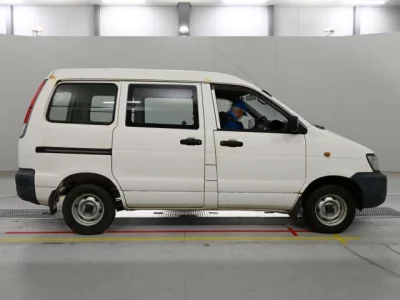 Toyota LiteAce Van