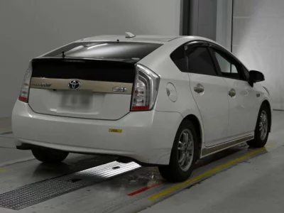 Toyota PRIUS PHV