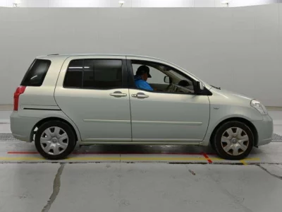 Toyota Raum