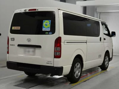 Toyota HiAce Van