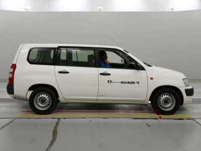 Toyota Succeed