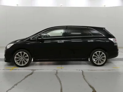 Toyota MARK X ZIO