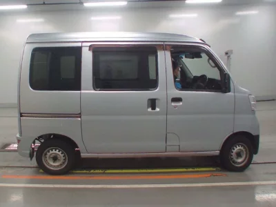 Toyota Pixis Van