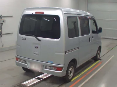 Toyota Pixis Van