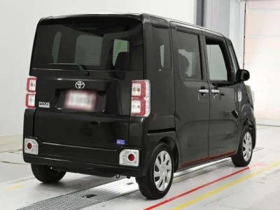 Toyota PIXIS MEGA
