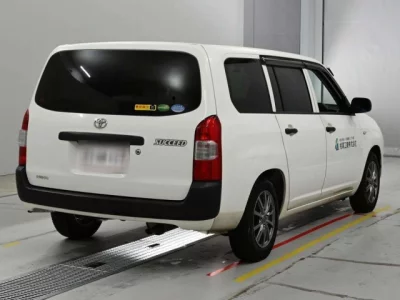 Toyota Succeed