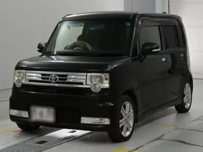 Toyota Pixis Space