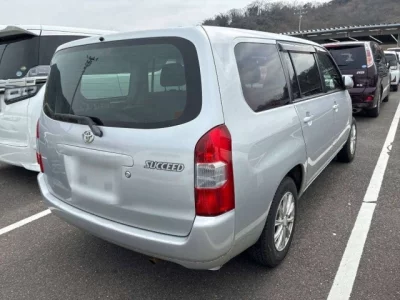 Toyota Succeed