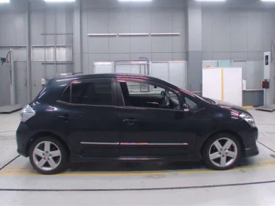 Toyota BLADE