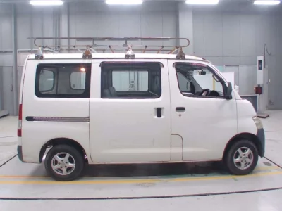 Toyota LiteAce Van