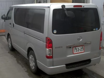 Toyota HiAce Van