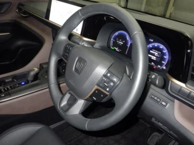 Toyota CROWN CROSSOVER