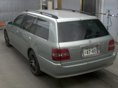 Toyota Crown Estate