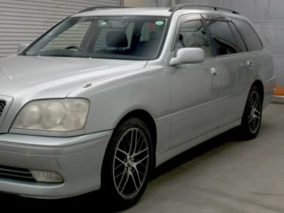 Toyota Crown Estate