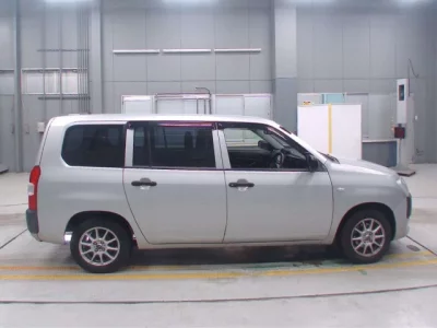 Toyota SUCCEED
