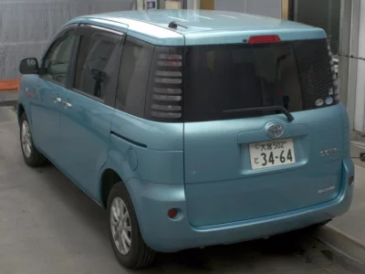Toyota Sienta