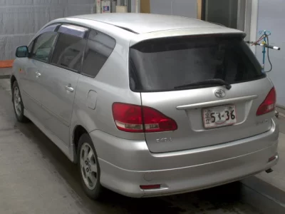Toyota Ipsum