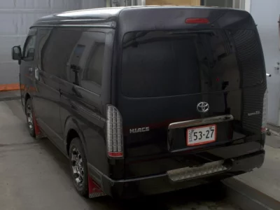 Toyota HiAce Van
