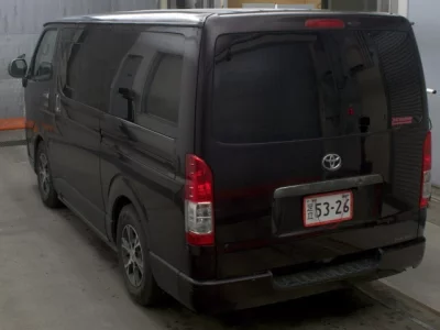 Toyota HiAce Van