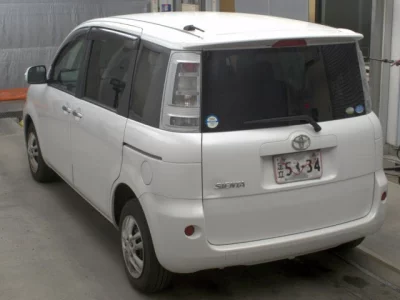 Toyota Sienta