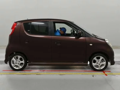 Suzuki MRWAGON